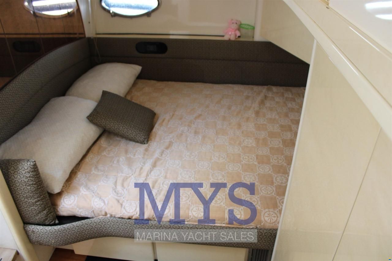 Pershing 54'