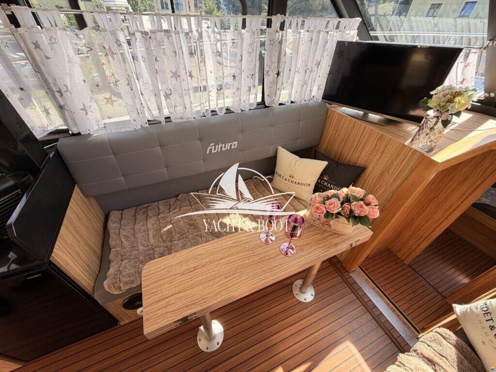 Cobra YACHTS FUTURA 40