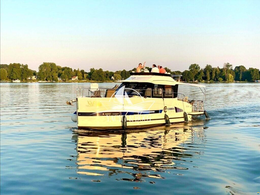 Cobra YACHTS FUTURA 40