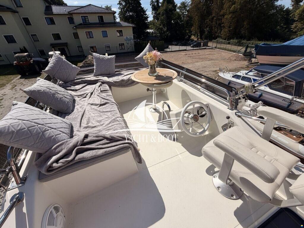 Cobra YACHTS FUTURA 40