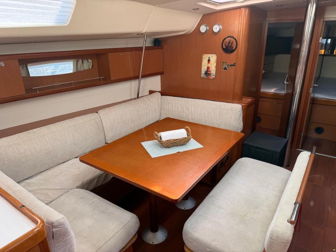 Beneteau Oceanis 54