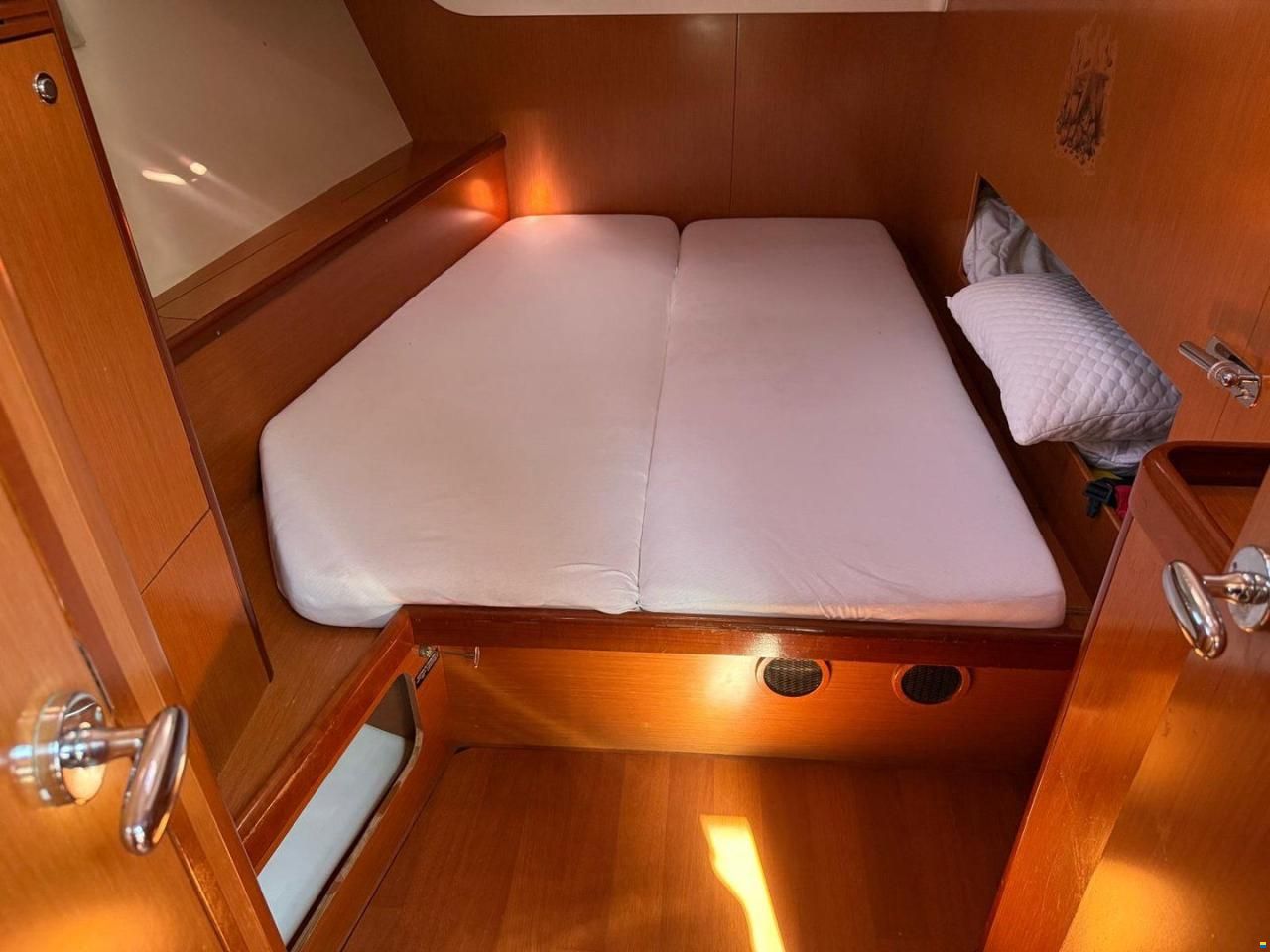 Beneteau Oceanis 54