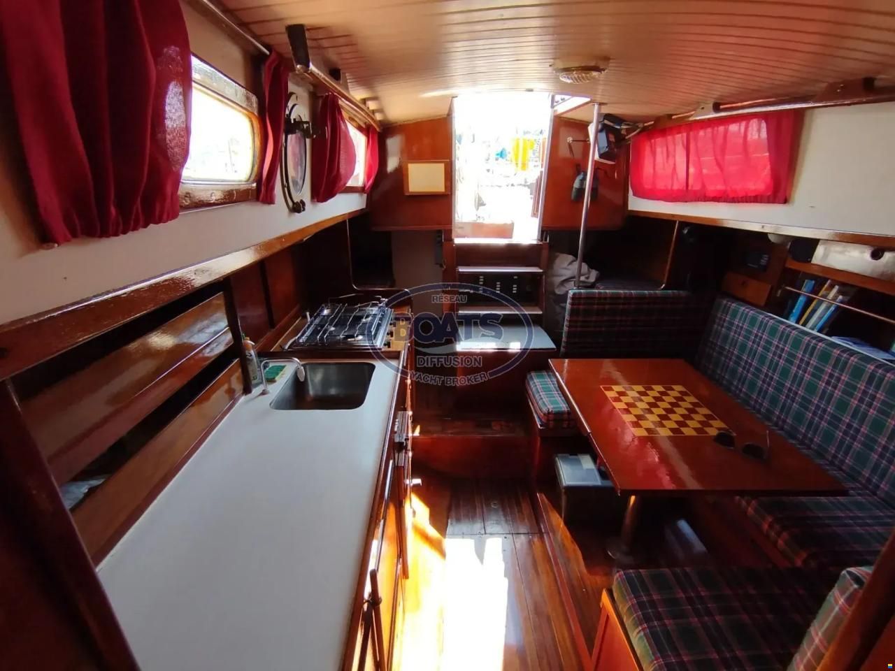 LeComte Yachts Medalist 33 Mk2