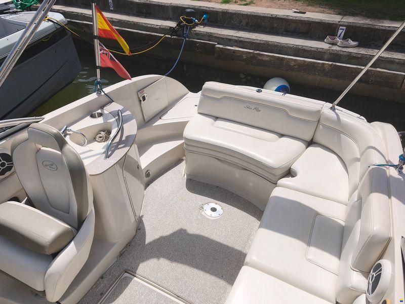 Sea Ray 260 Sun Deck