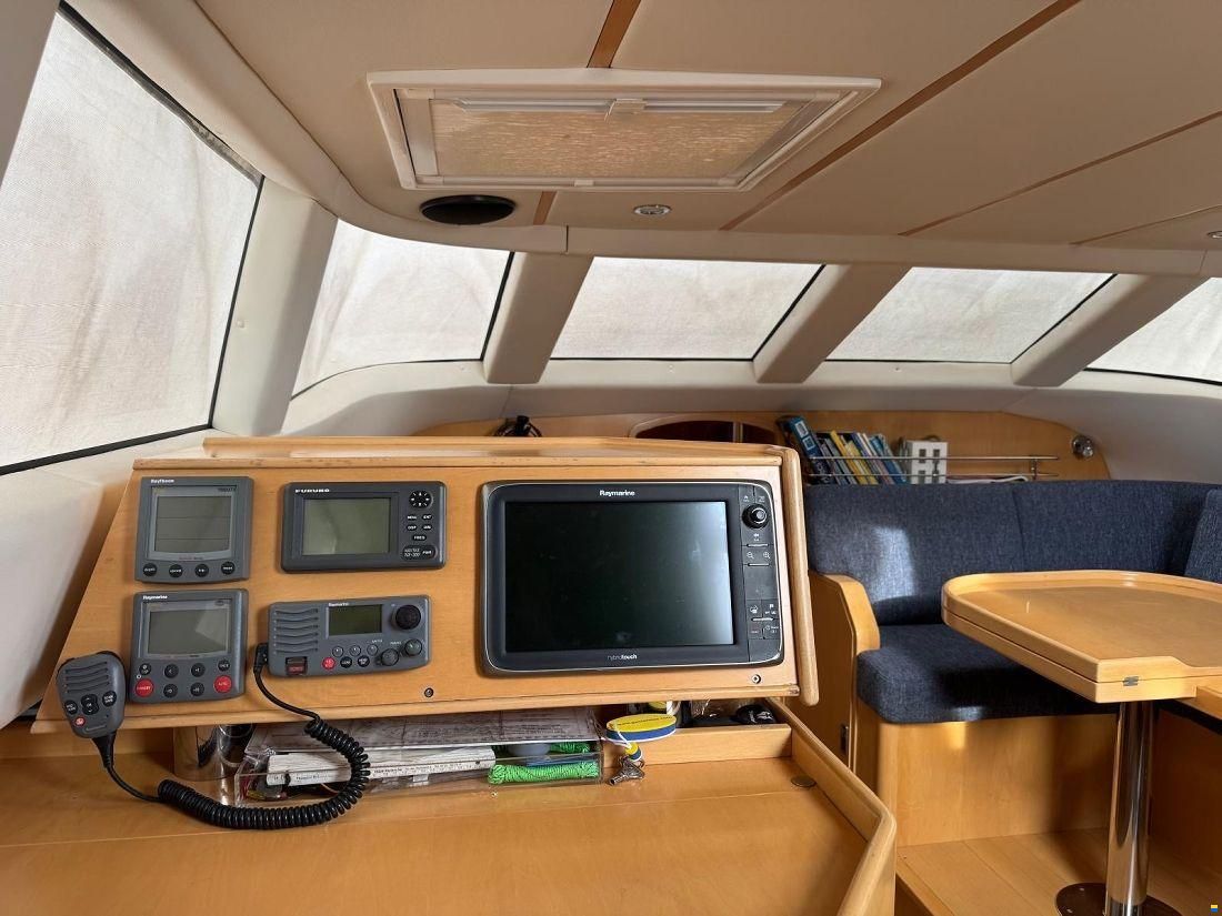 wauquiez boats 43 PILOT SALOON