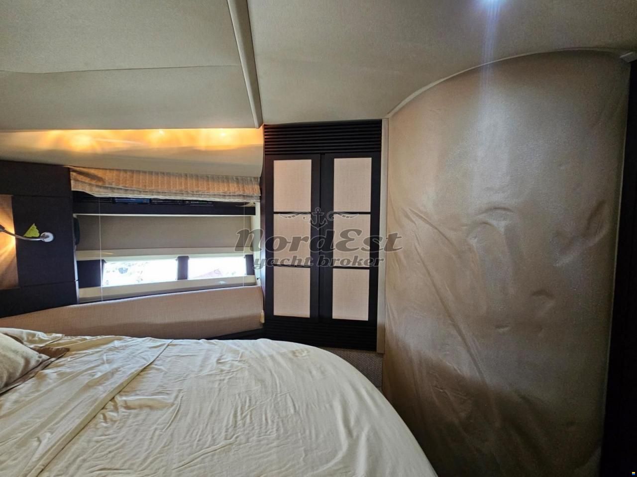 Azimut 43S