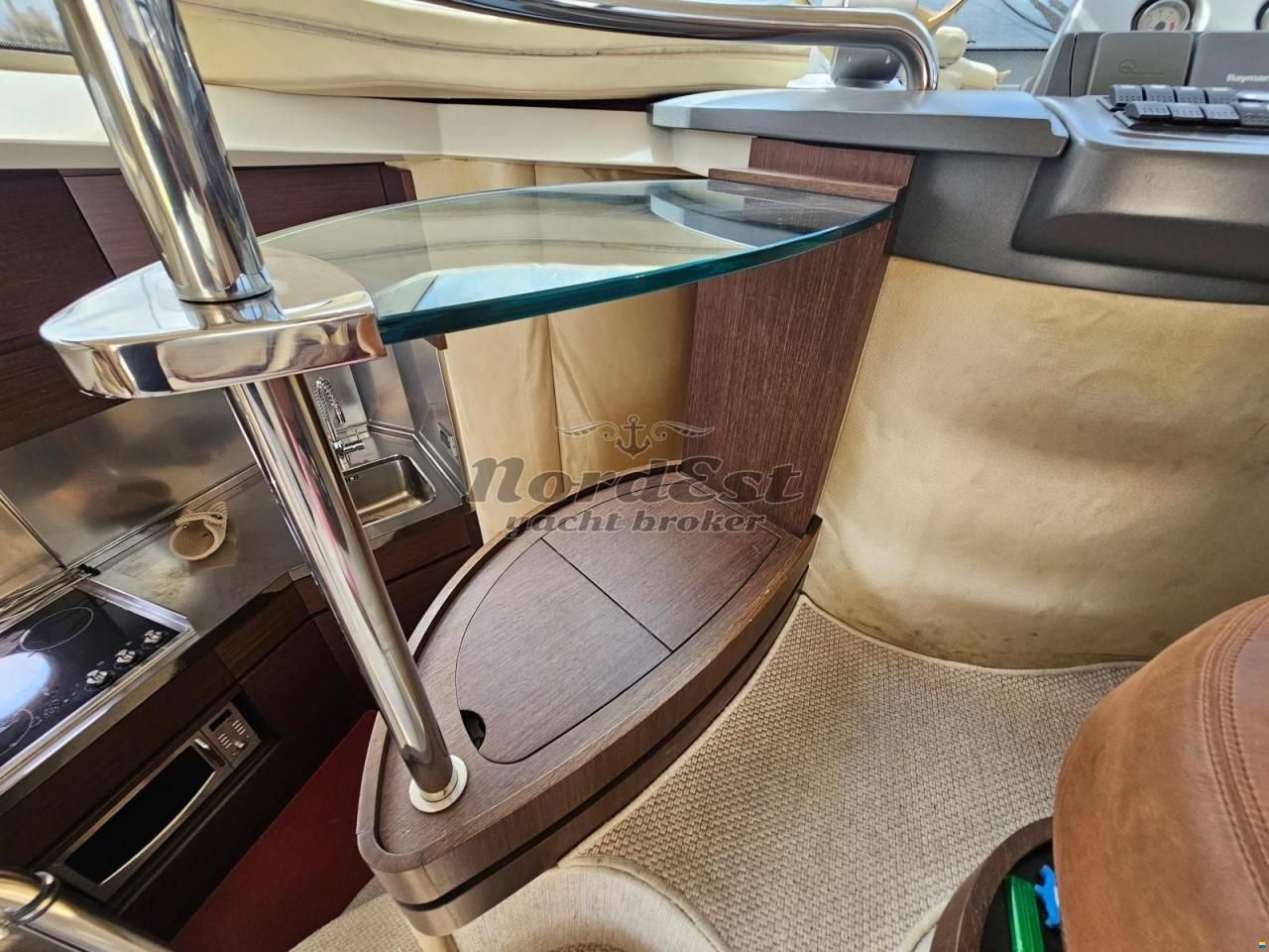 Azimut 43S