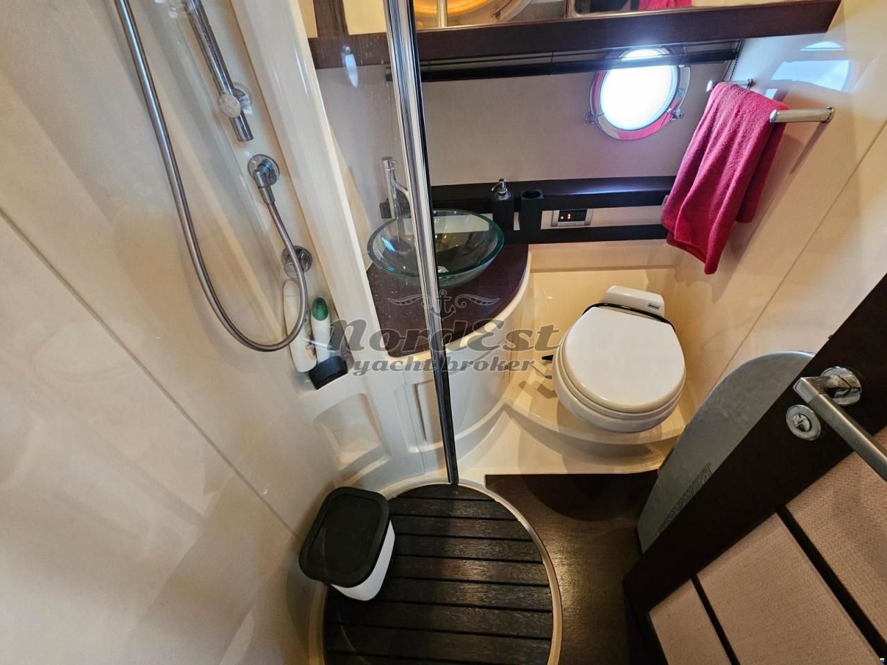 Azimut 43S