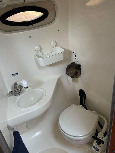 Chaparral 240 Signature