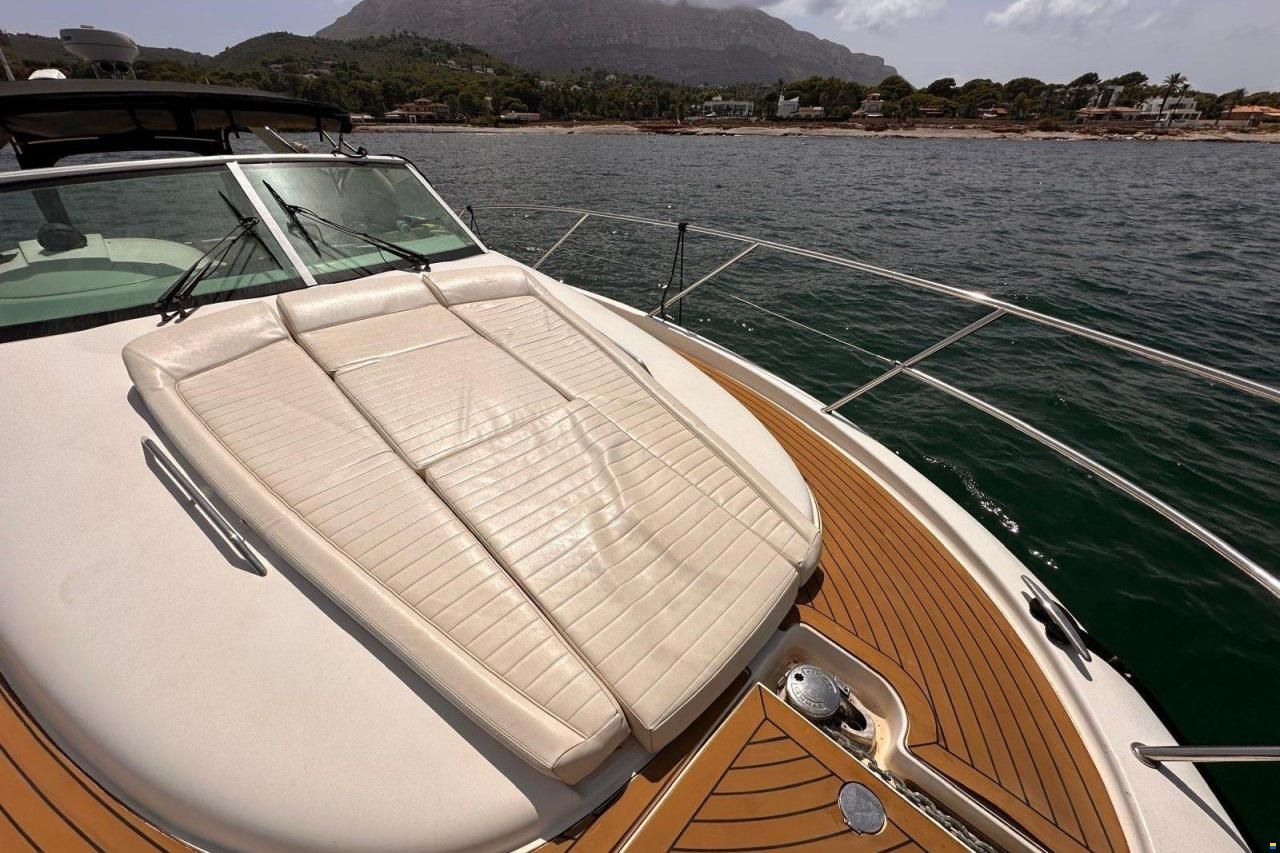 Prestige 34 Open