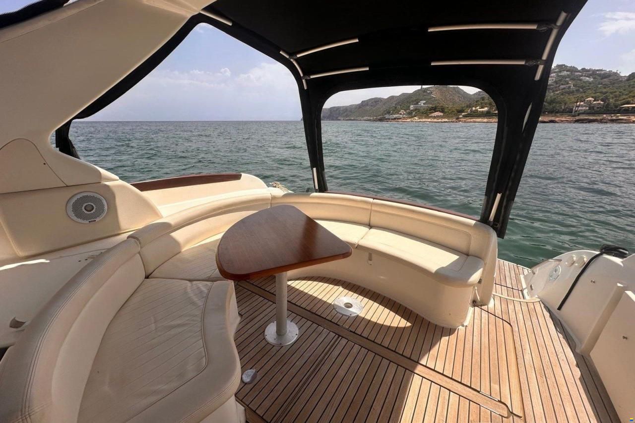 Prestige 34 Open