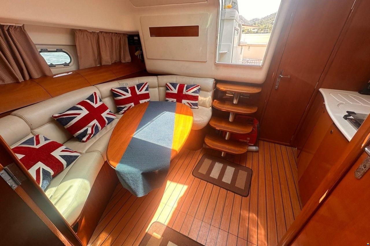 Prestige 34 Open