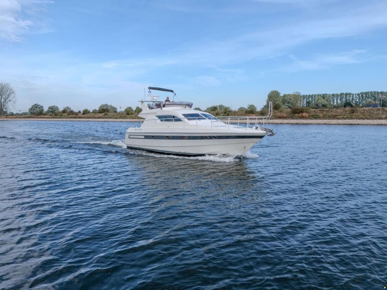 Mochi Craft 43 Flybridge