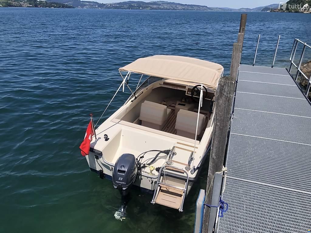 Yamaha Motorschiff