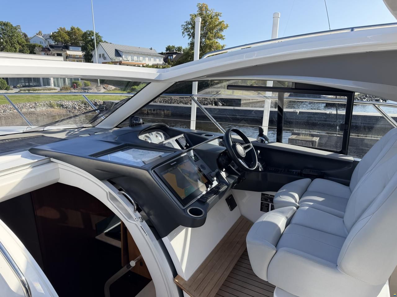 Princess V40