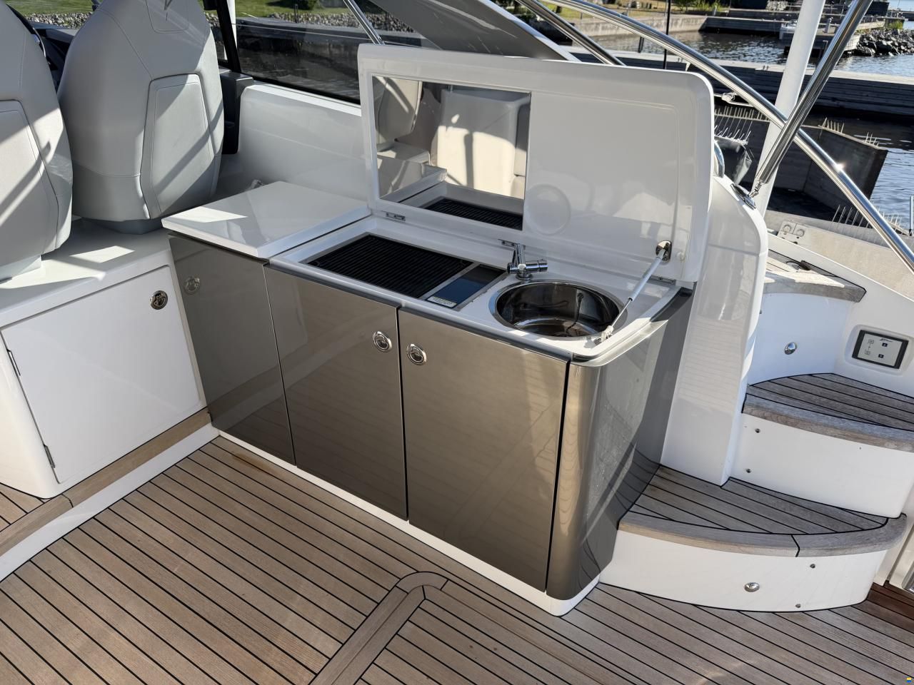 Princess V40