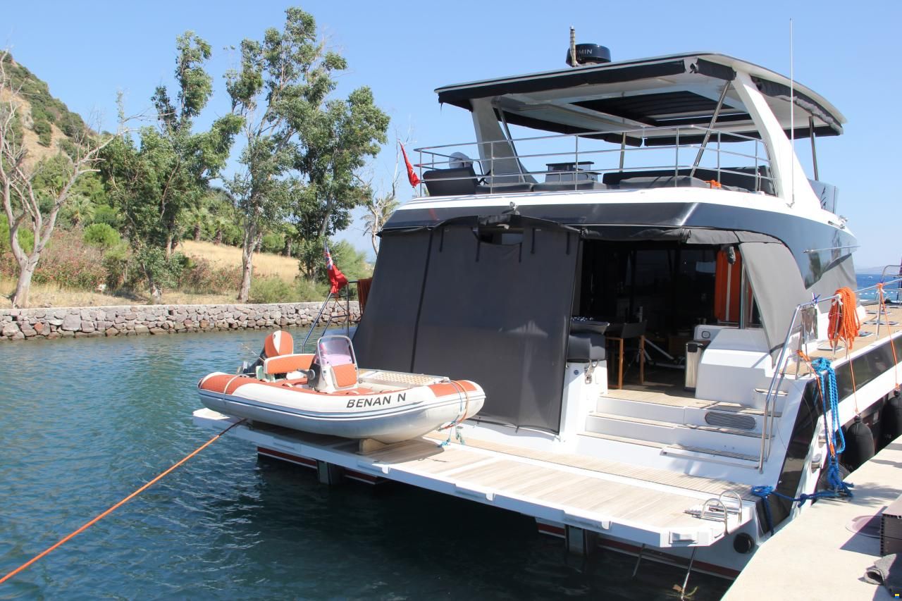 Aventura Yachts 50