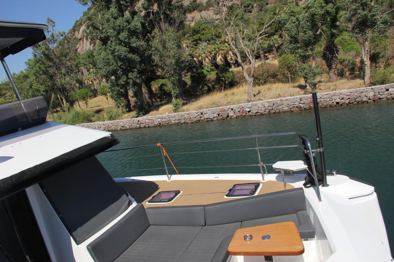 Aventura Yachts 50