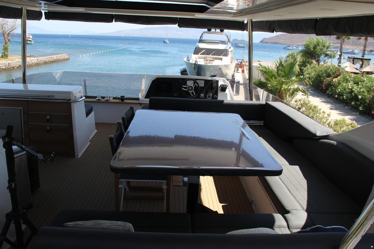 Aventura Yachts 50