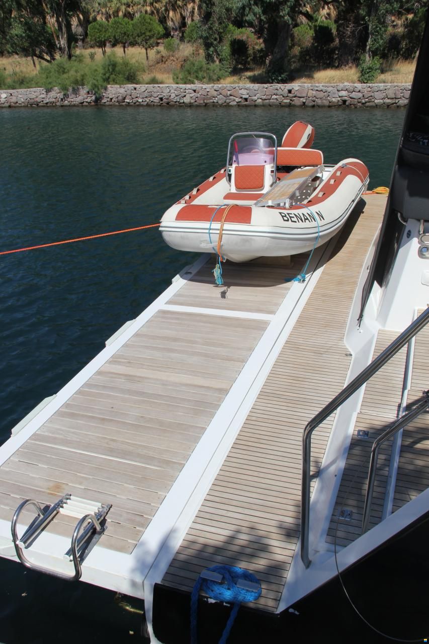 Aventura Yachts 50