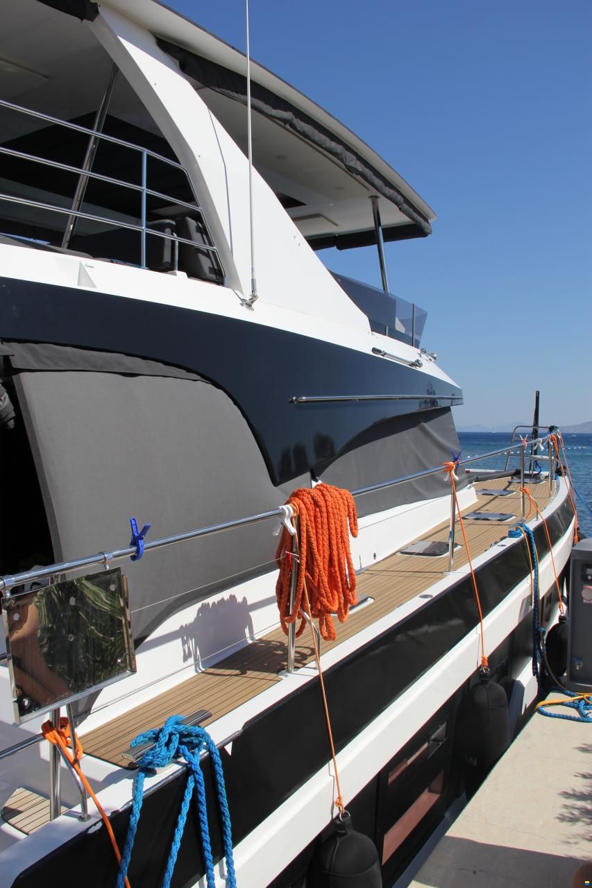 Aventura Yachts 50