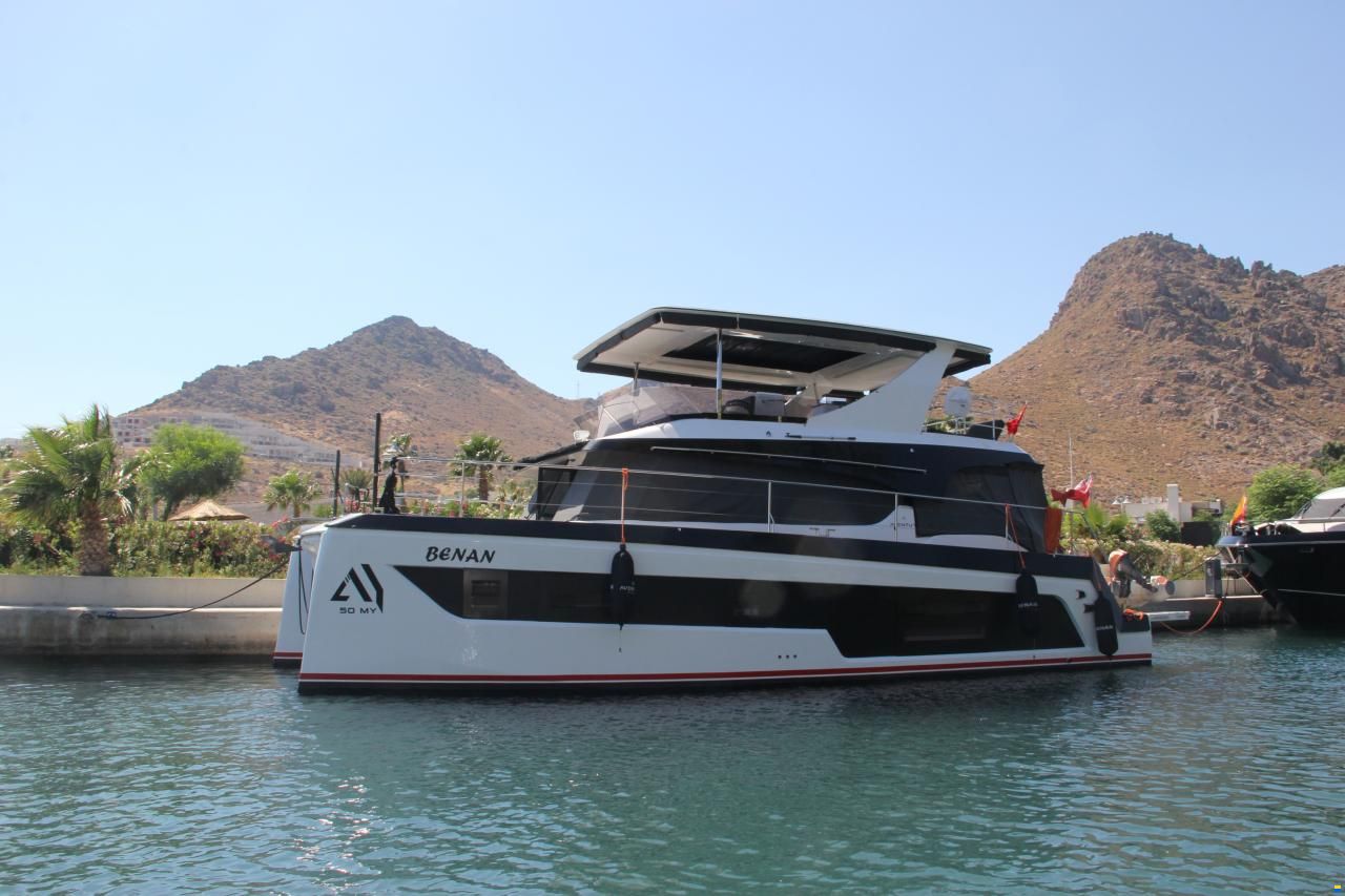 Aventura Yachts 50