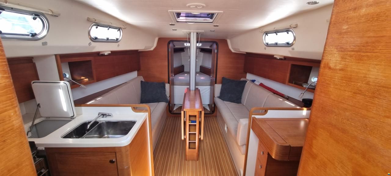 Italia Yachts 10.98
