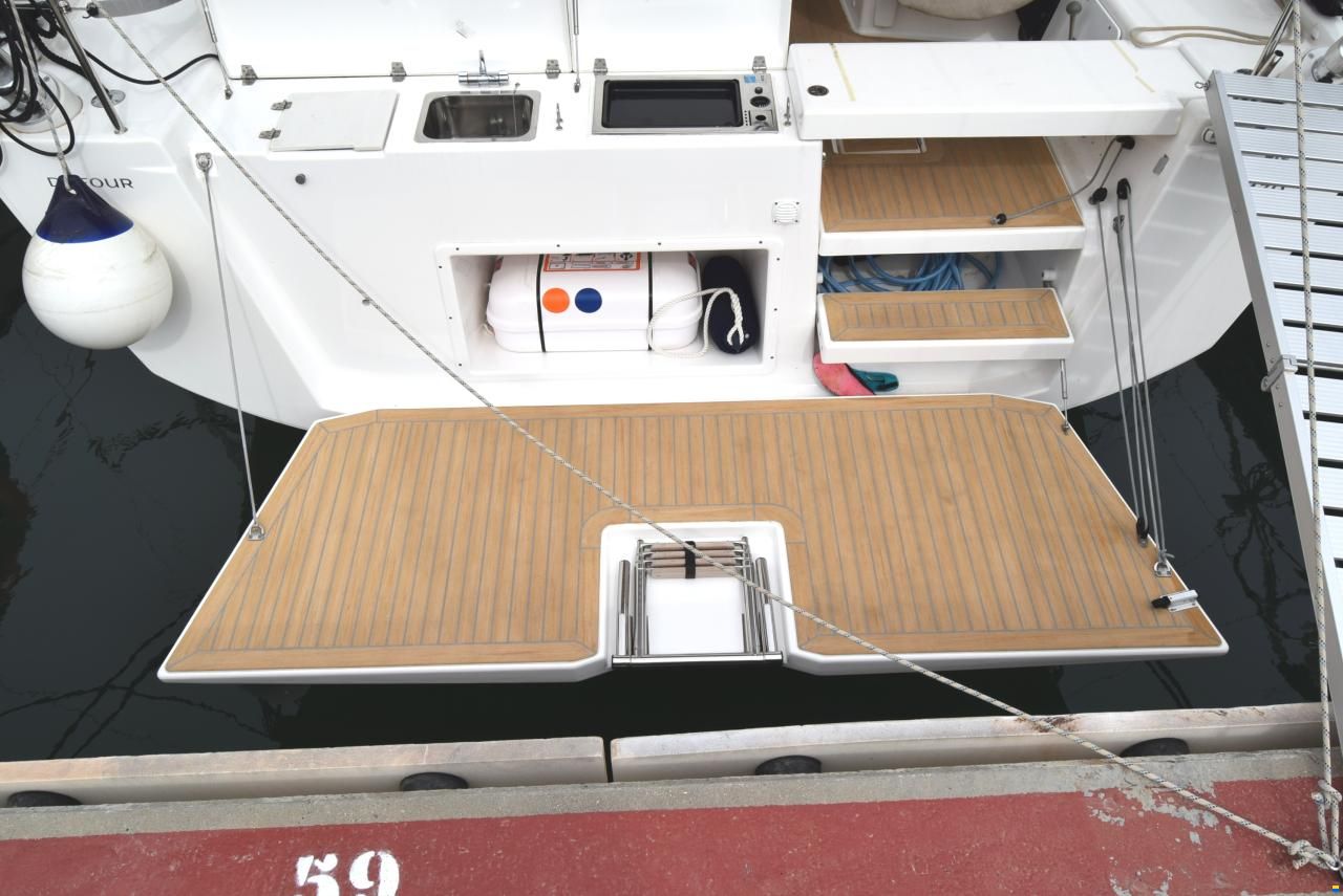 Dufour 430