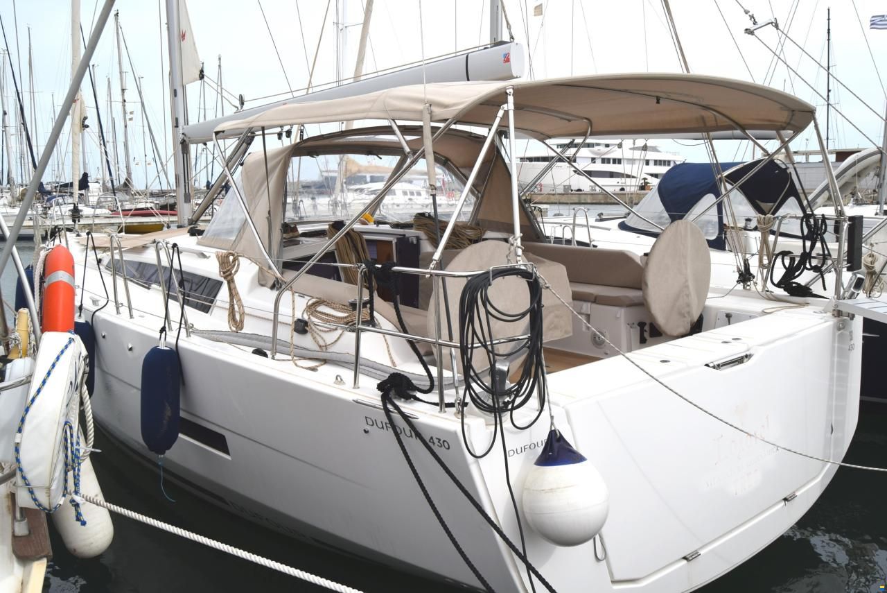 Dufour 430