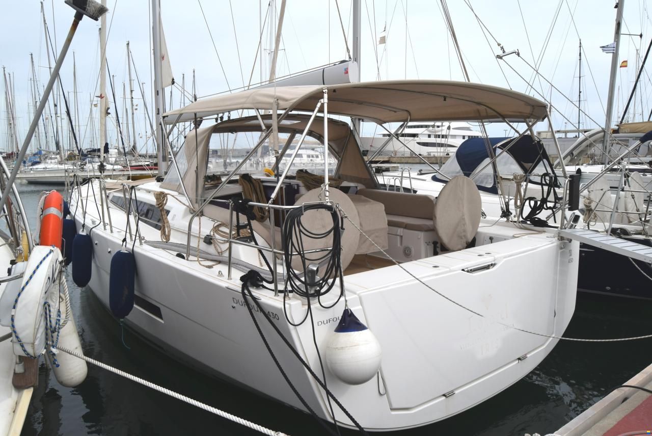 Dufour 430
