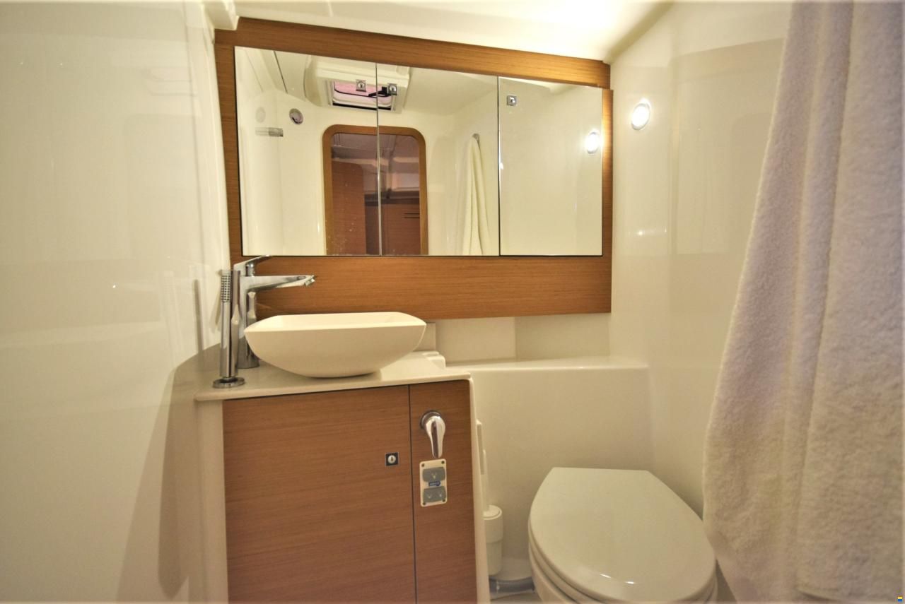 Dufour 430