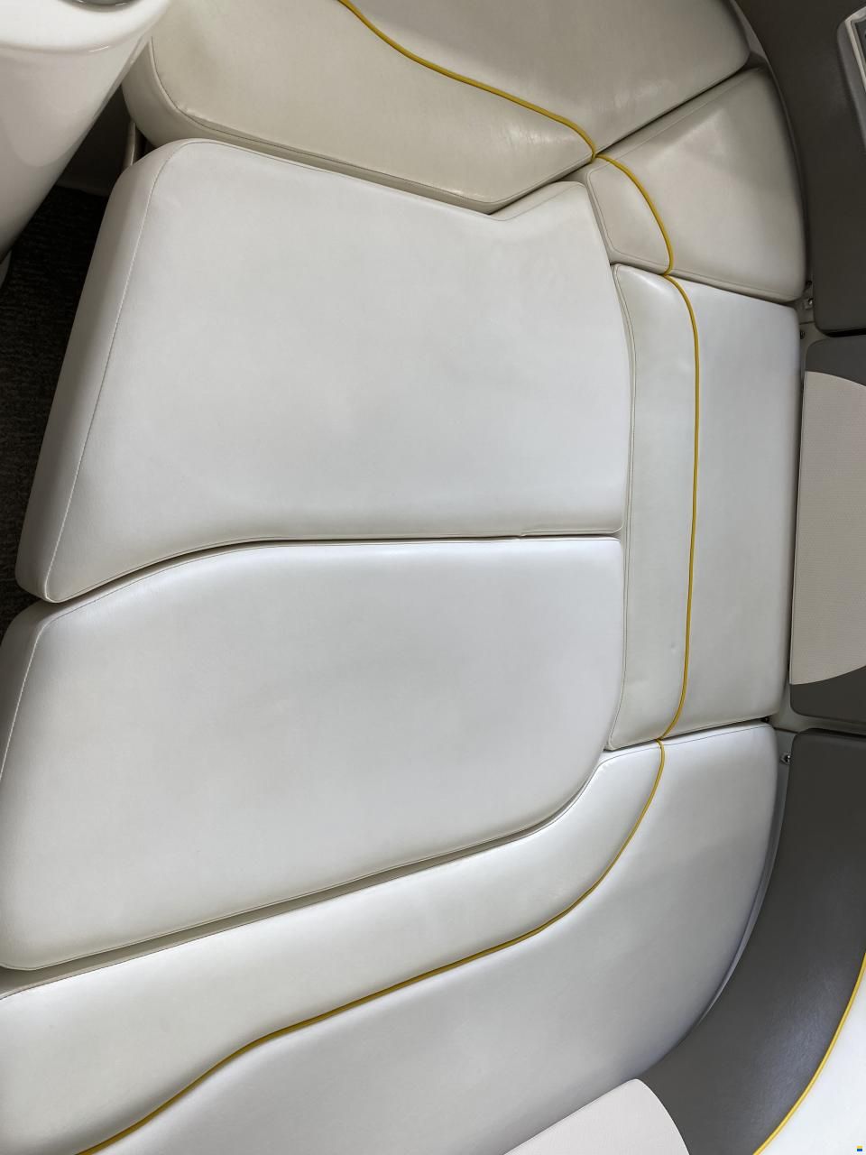 Rinker 262 Captiva Cuddy