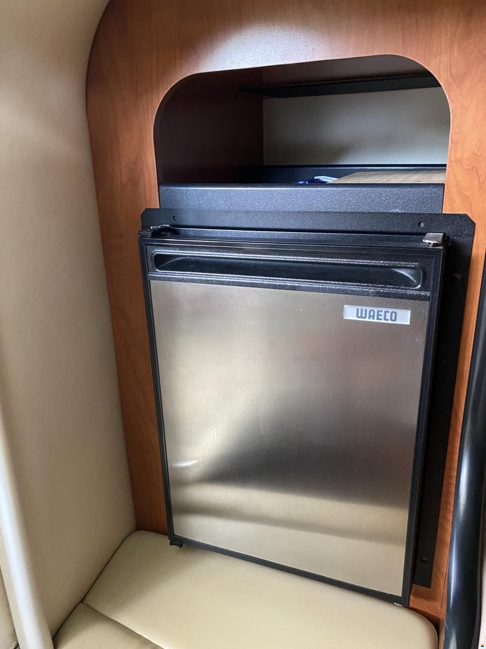 Rinker 262 Captiva Cuddy