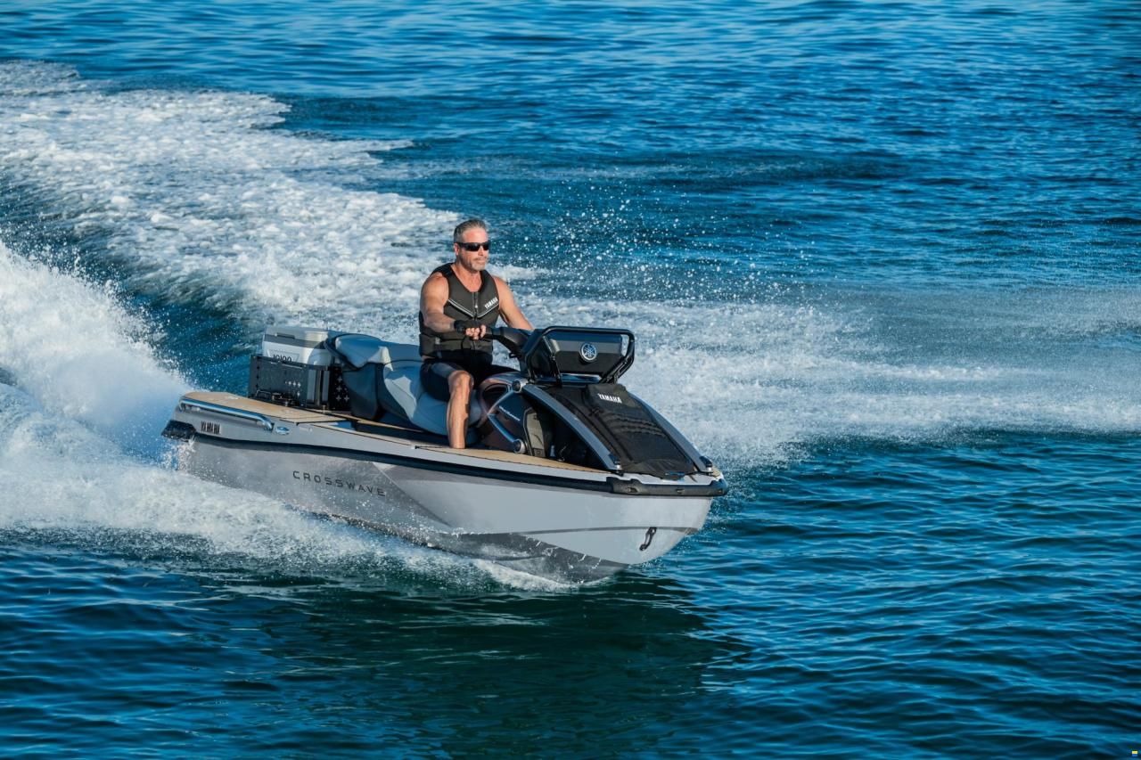 Yamaha WaveRunner CrossWave - 2027 Neuheit!