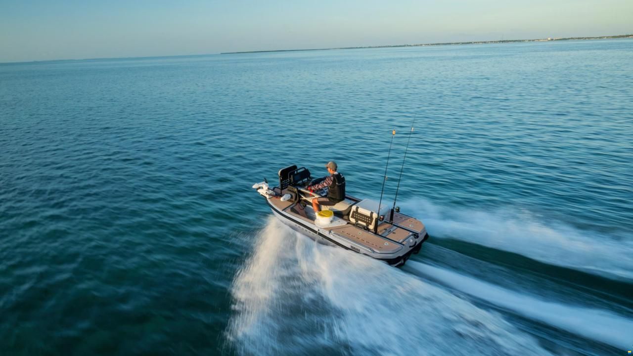 Yamaha WaveRunner CrossWave - 2027 Neuheit!