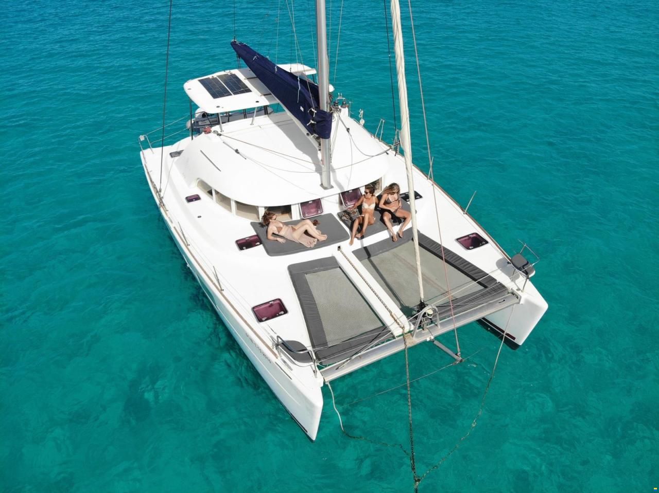 Lagoon 38 s2