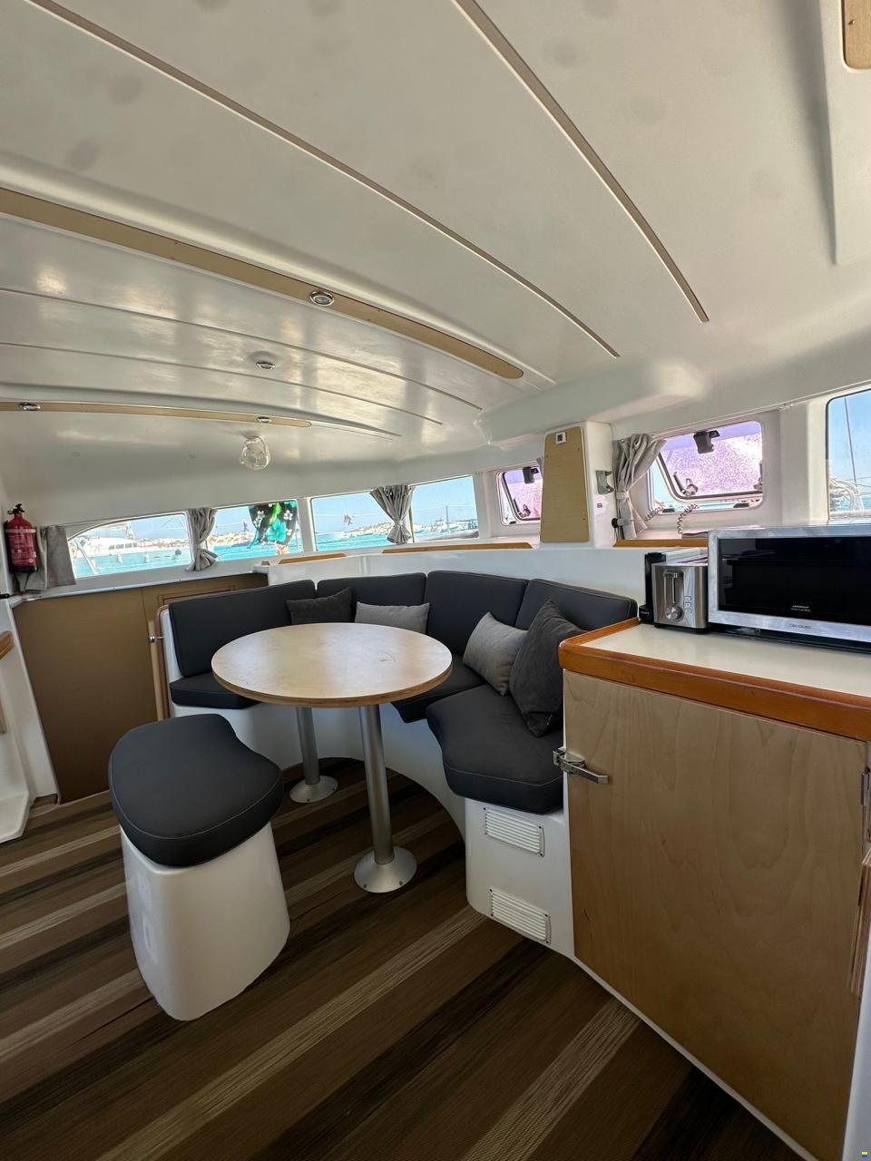 Lagoon 38 s2