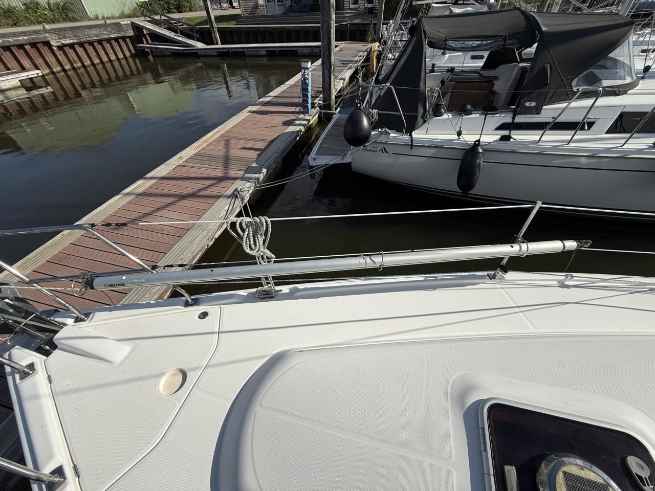 Hunter Legend 33