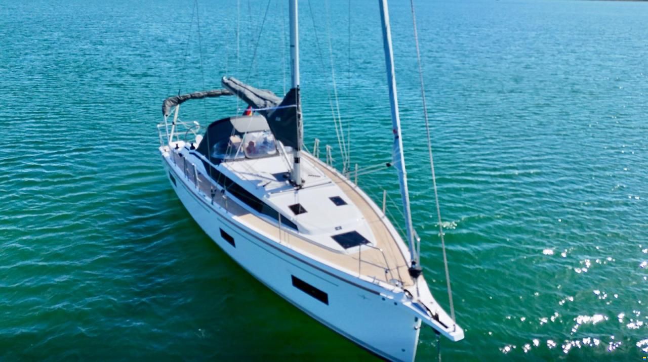 Bavaria C38
