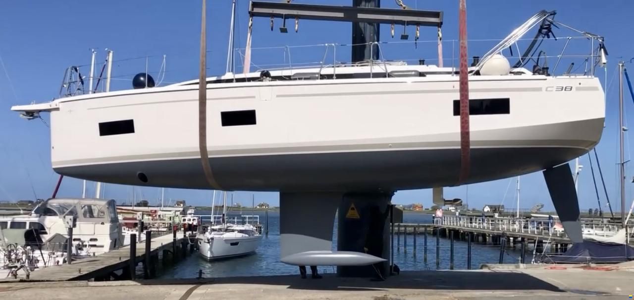Bavaria C38