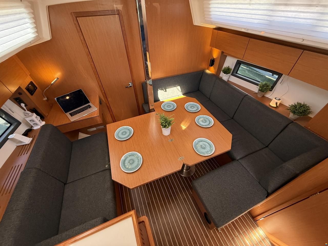 Bavaria C38