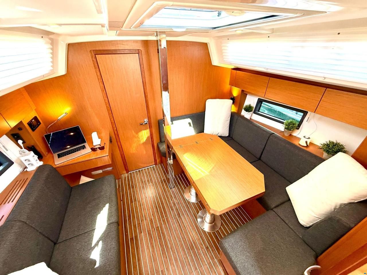 Bavaria C38