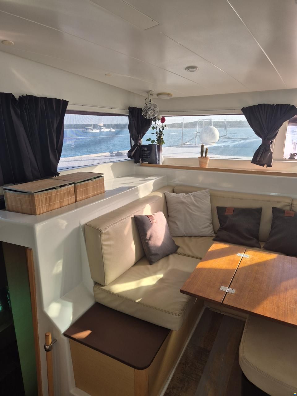 Lagoon 400
