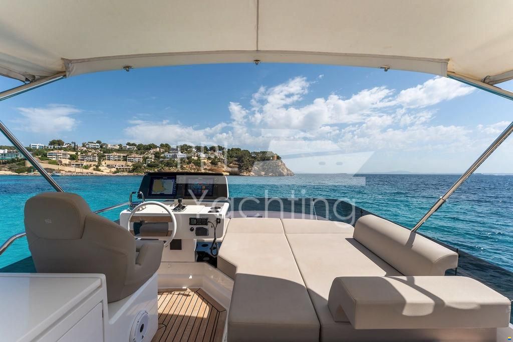 Ferretti 500