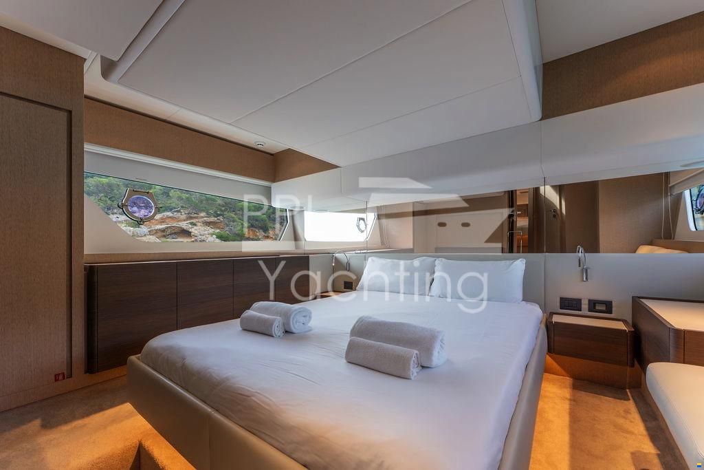 Ferretti 500