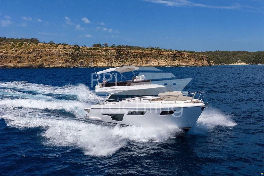 Ferretti 500