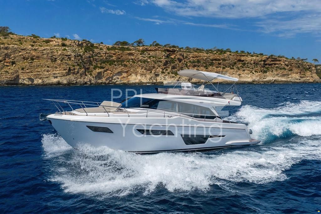 Ferretti 500