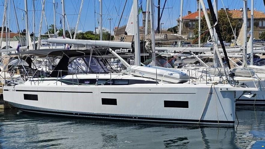 Bavaria C38 A/C