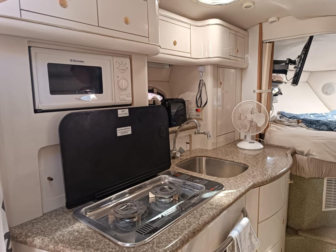 Maxum 3000 SCR