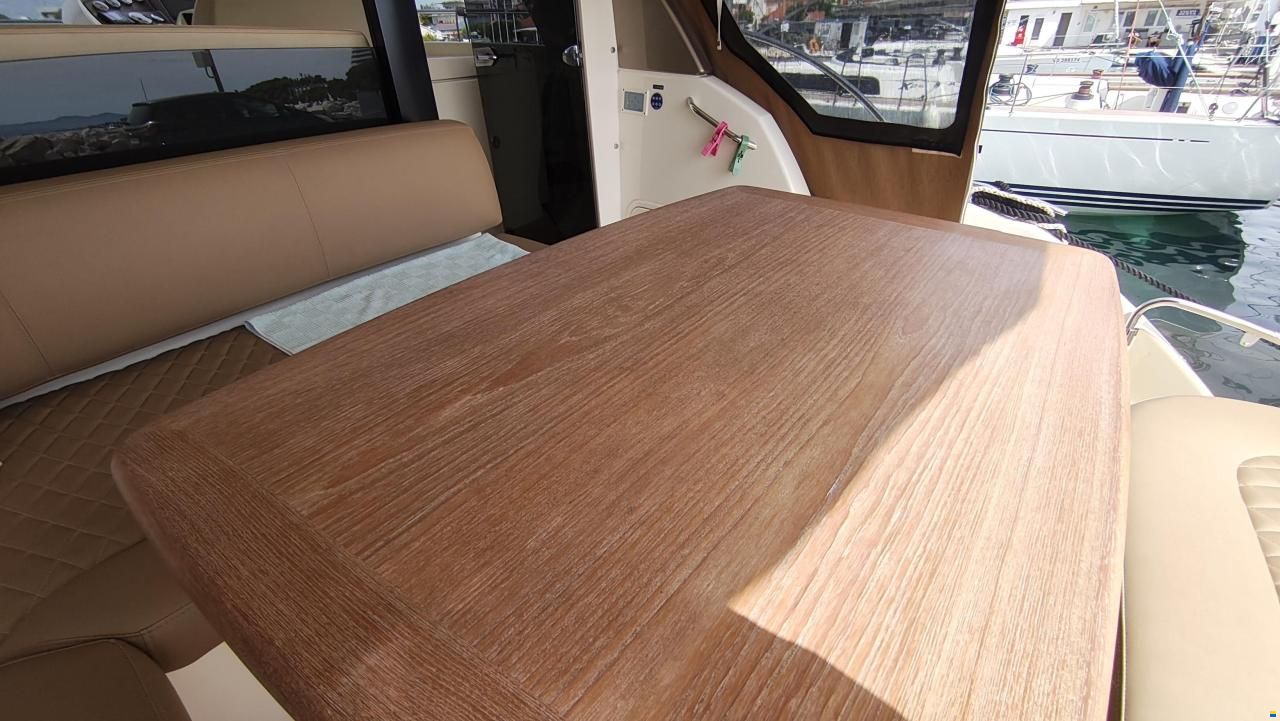 Prestige 42S